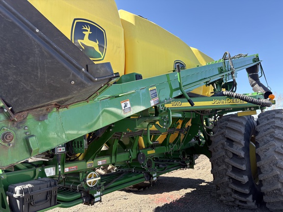 2019 John Deere 1890 Air Seeder