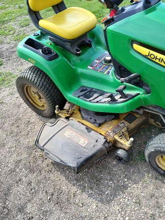 2006 John Deere X324 Garden Tractor