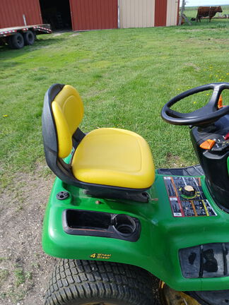 2006 John Deere X324 Garden Tractor