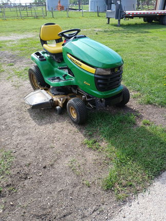 2006 John Deere X324 Garden Tractor