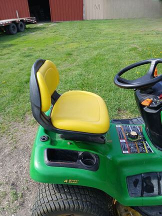 2006 John Deere X324 Garden Tractor