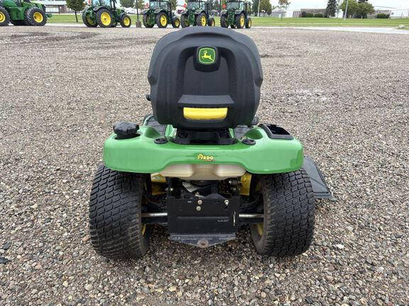 2006 John Deere X324 Garden Tractor