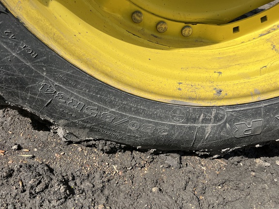 2004 John Deere 7920 Tractor