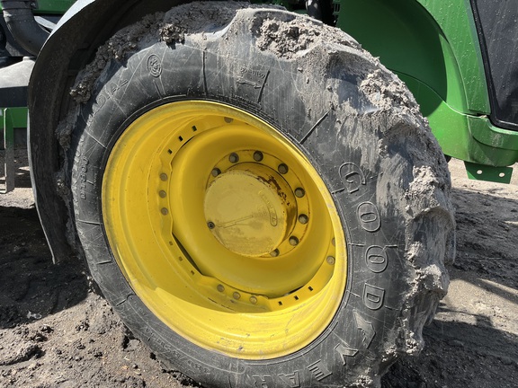 2004 John Deere 7920 Tractor