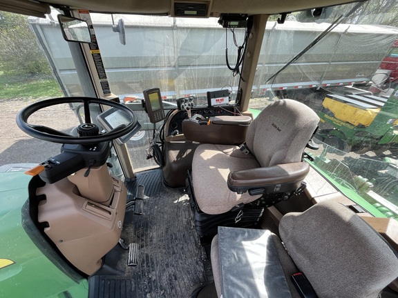 2004 John Deere 7920 Tractor