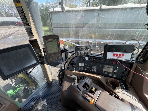 2004 John Deere 7920 Tractor