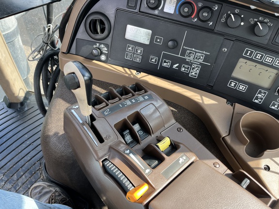 2004 John Deere 7920 Tractor