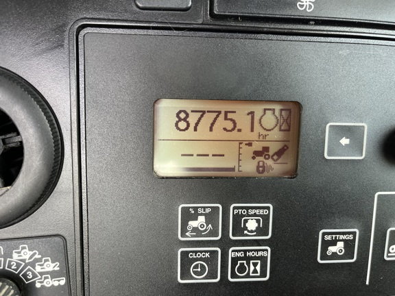 2004 John Deere 7920 Tractor