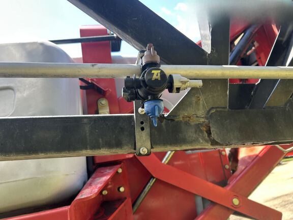 2017 Top Air TA1600 Sprayer