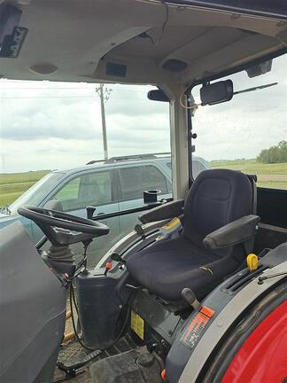 2016 Mahindra 1538 Tractor