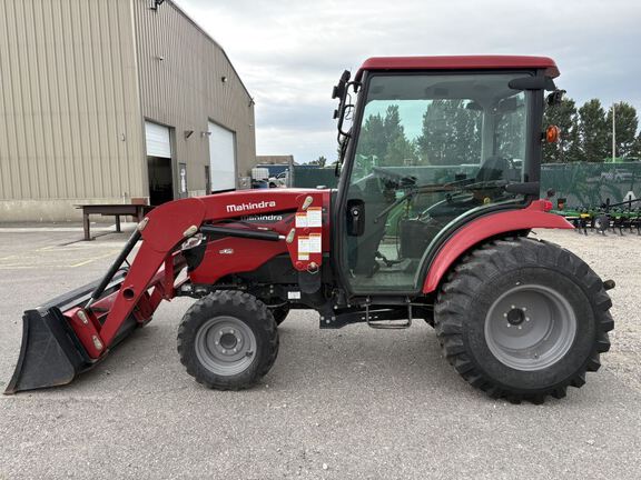 2016 Mahindra 1538 Tractor