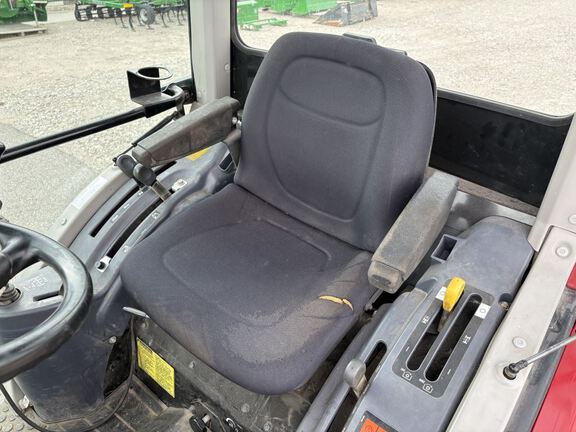 2016 Mahindra 1538 Tractor