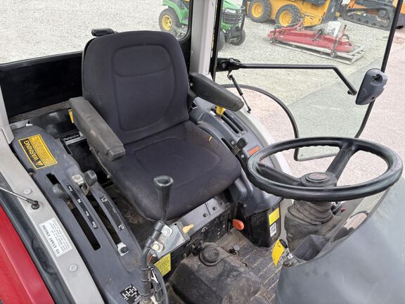 2016 Mahindra 1538 Tractor
