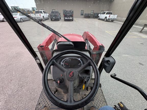 2016 Mahindra 1538 Tractor