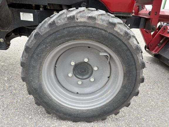 2016 Mahindra 1538 Tractor