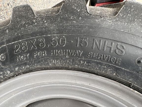 2016 Mahindra 1538 Tractor