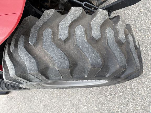 2016 Mahindra 1538 Tractor
