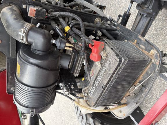 2016 Mahindra 1538 Tractor