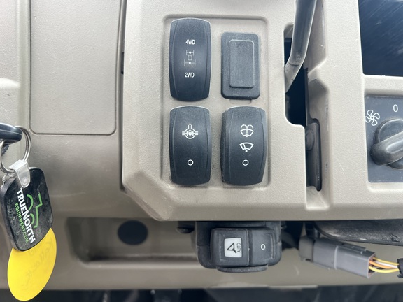 2023 John Deere XUV835R ATV