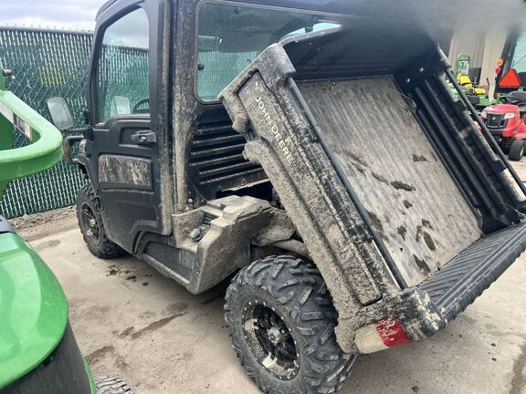 2023 John Deere XUV835R ATV