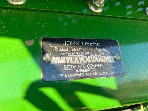 2023 John Deere S790 Combine