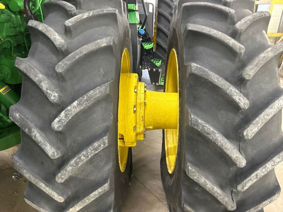 2022 John Deere 8R 410 Tractor