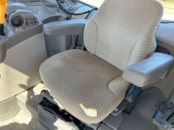 2023 John Deere 6R 195 Tractor