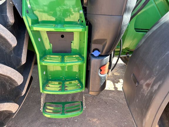 2023 John Deere 6R 195 Tractor