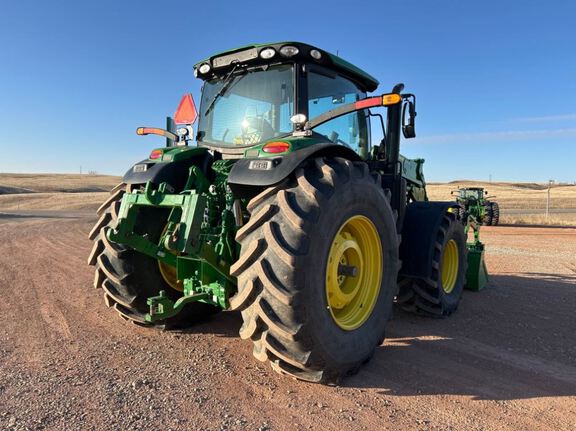 2023 John Deere 6R 195 Tractor
