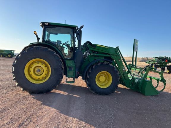2023 John Deere 6R 195 Tractor