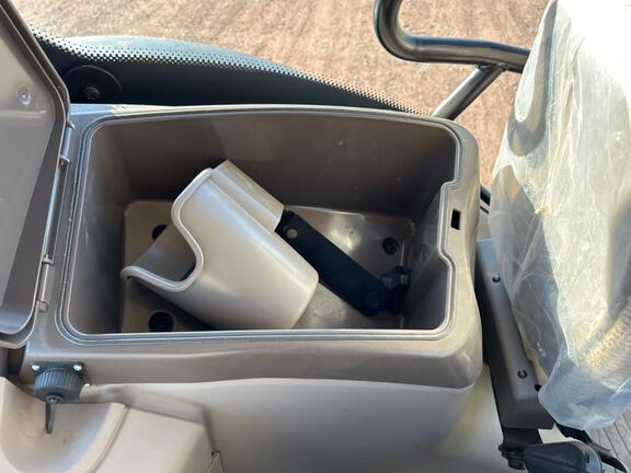 2023 John Deere 6R 195 Tractor