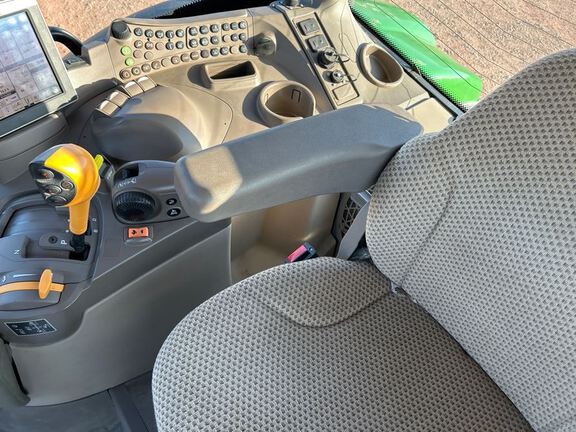 2023 John Deere 6R 195 Tractor