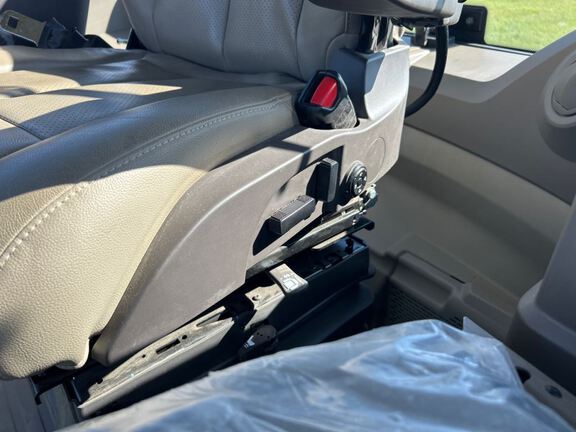 2024 John Deere 8R 280 Tractor