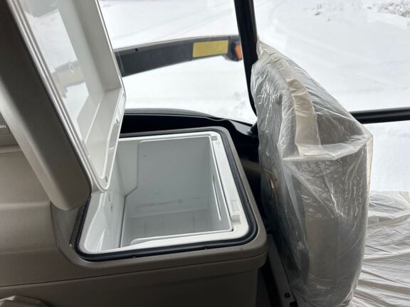 2024 John Deere 8R 280 Tractor