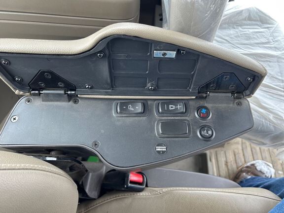 2024 John Deere 8R 280 Tractor