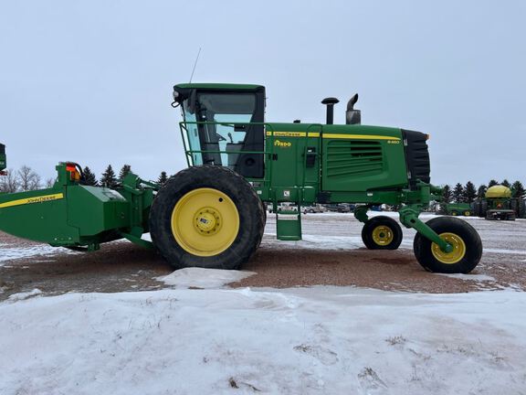 2013 John Deere R450 Windrower