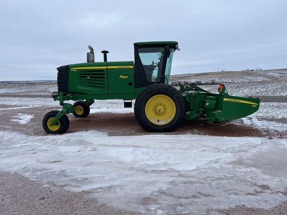 2013 John Deere R450 Windrower