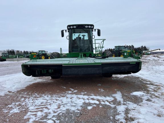 2013 John Deere R450 Windrower