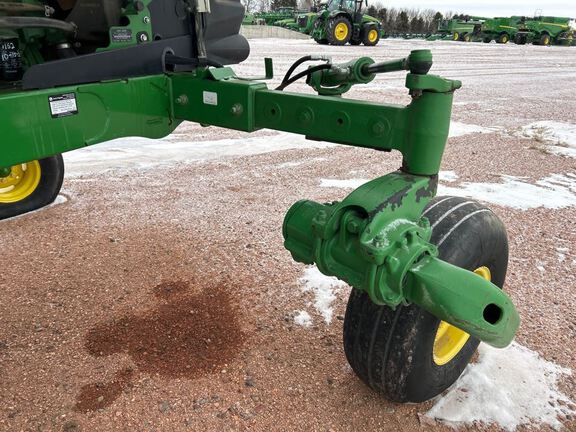 2013 John Deere R450 Windrower