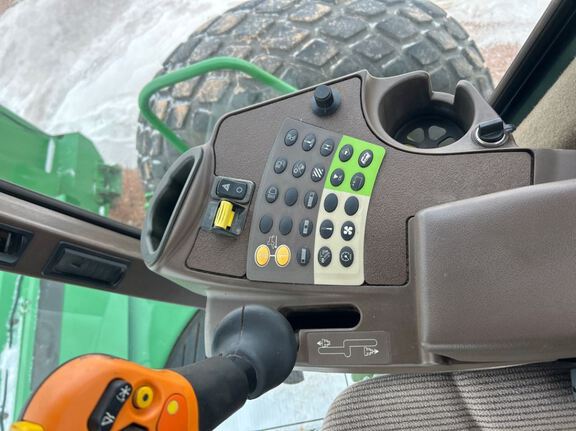 2013 John Deere R450 Windrower