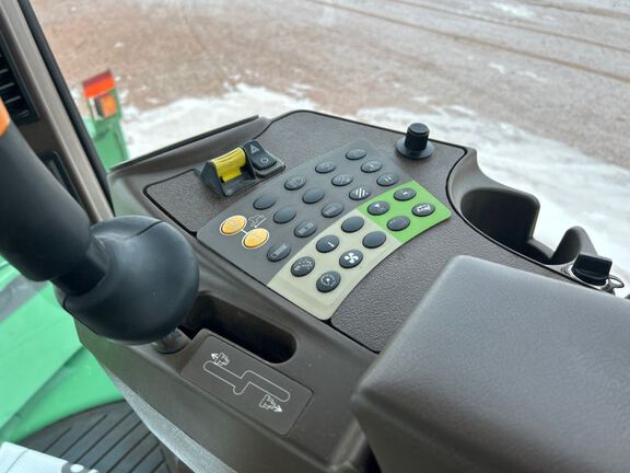 2013 John Deere R450 Windrower