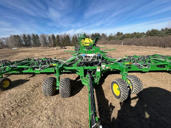 2024 John Deere N560F-C850 Air Seeder