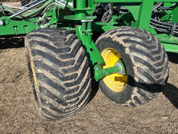 2024 John Deere N560F-C850 Air Seeder