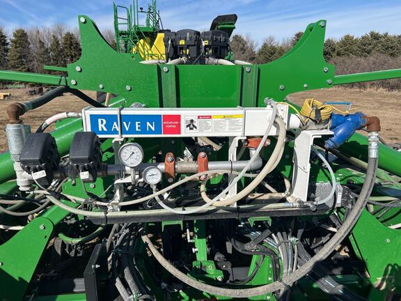 2024 John Deere N560F-C850 Air Seeder