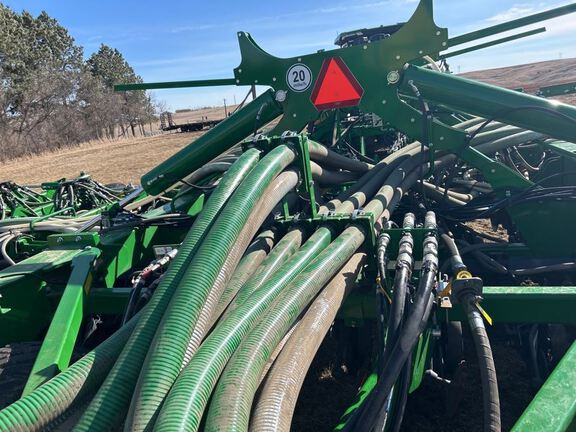 2024 John Deere N560F-C850 Air Seeder