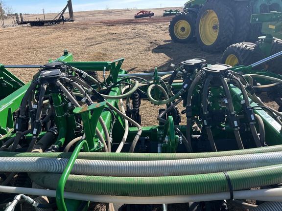 2024 John Deere N560F-C850 Air Seeder