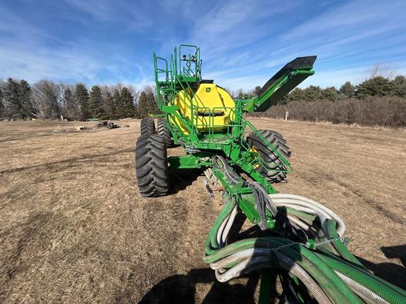 2024 John Deere N560F-C850 Air Seeder