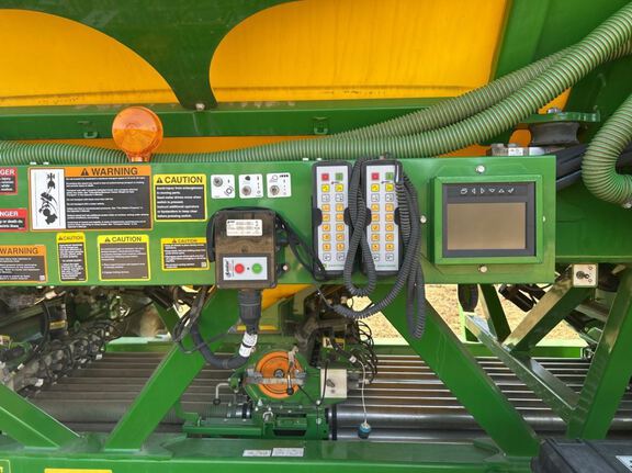 2024 John Deere N560F-C850 Air Seeder