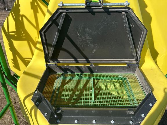 2024 John Deere N560F-C850 Air Seeder