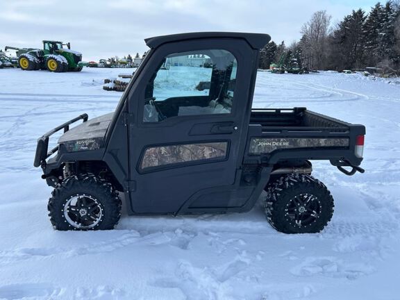 2022 John Deere XUV835M ATV